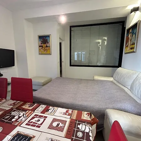 Casa Mec * Imperia