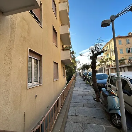 Casa Mec * Imperia